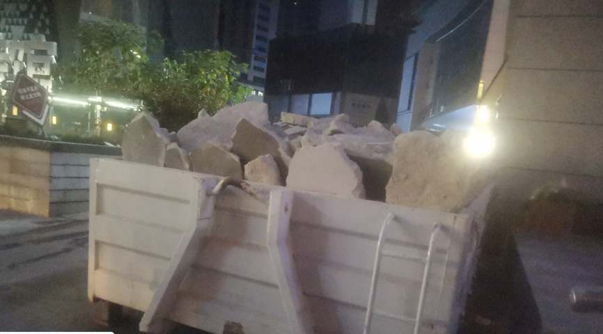 專業(yè)拆除出渣
